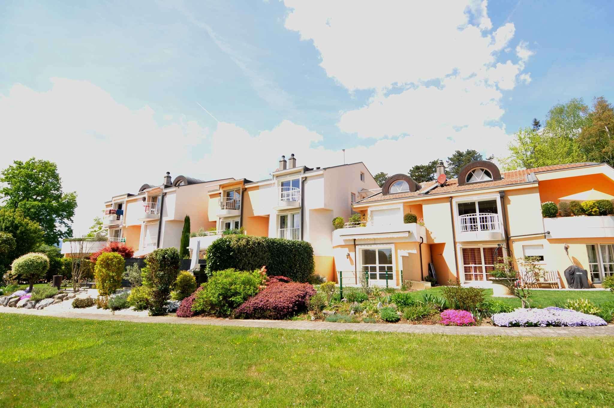 En co-exclusivité : Triplex avec jardin dans un cadre bucolique 