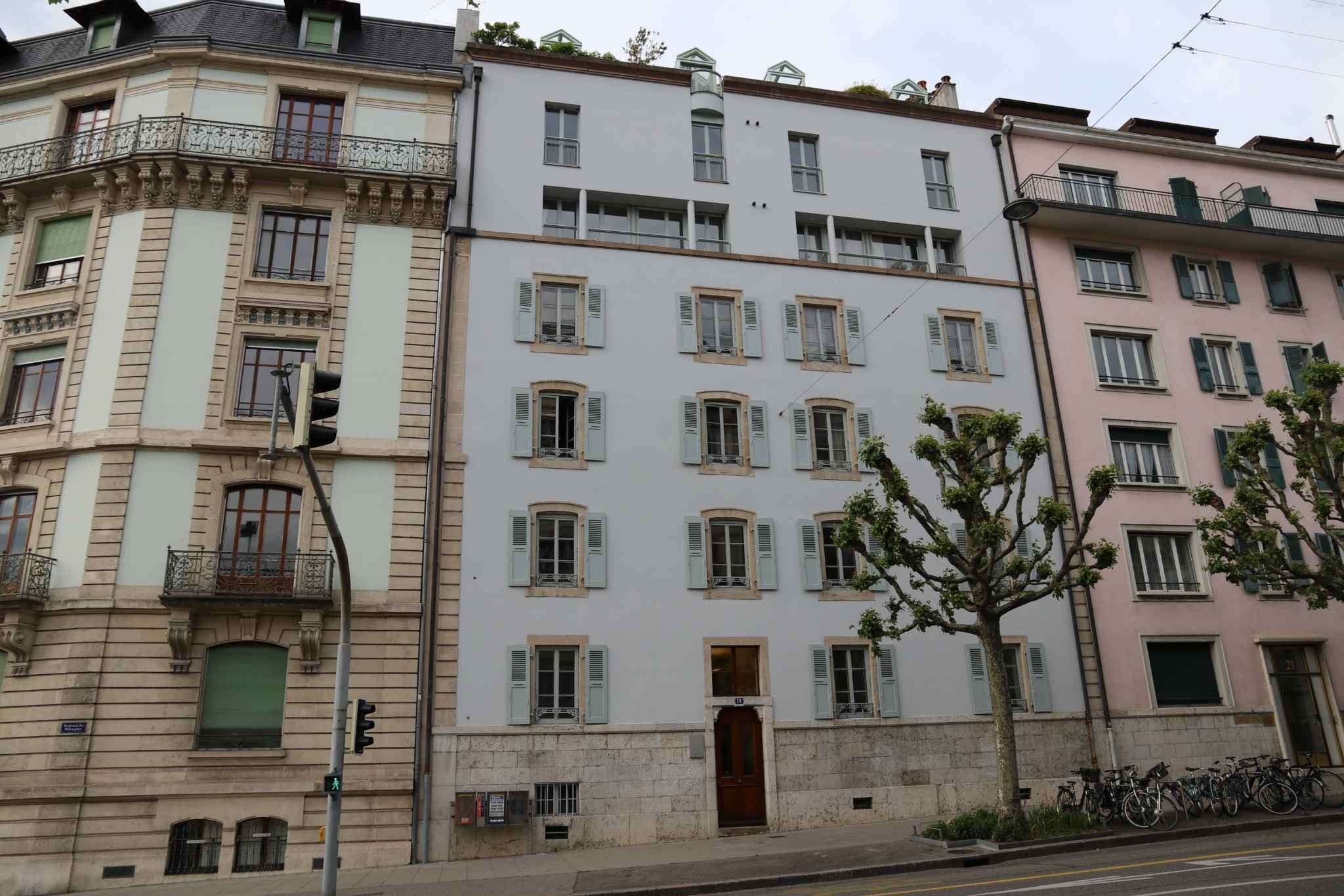 Genève - CHF 400.-/m2/an - Bureaux d'environ 162m2 + sous-sol CHF 280.-/m2/an d'environ 89m2