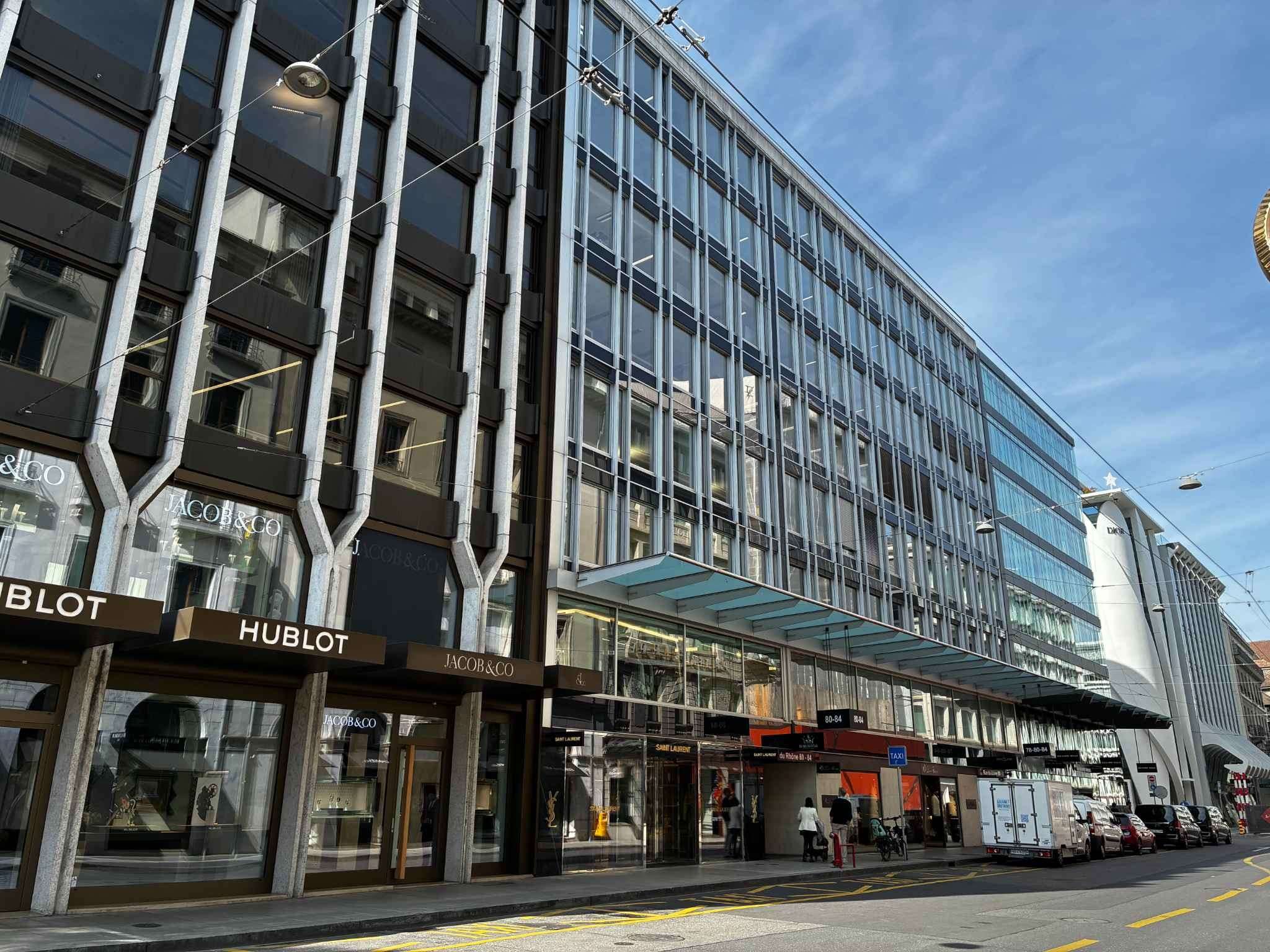 HYPER-CENTRE GENEVE - CHF 900.-/m2/an - Bureaux de standing - 158 m²