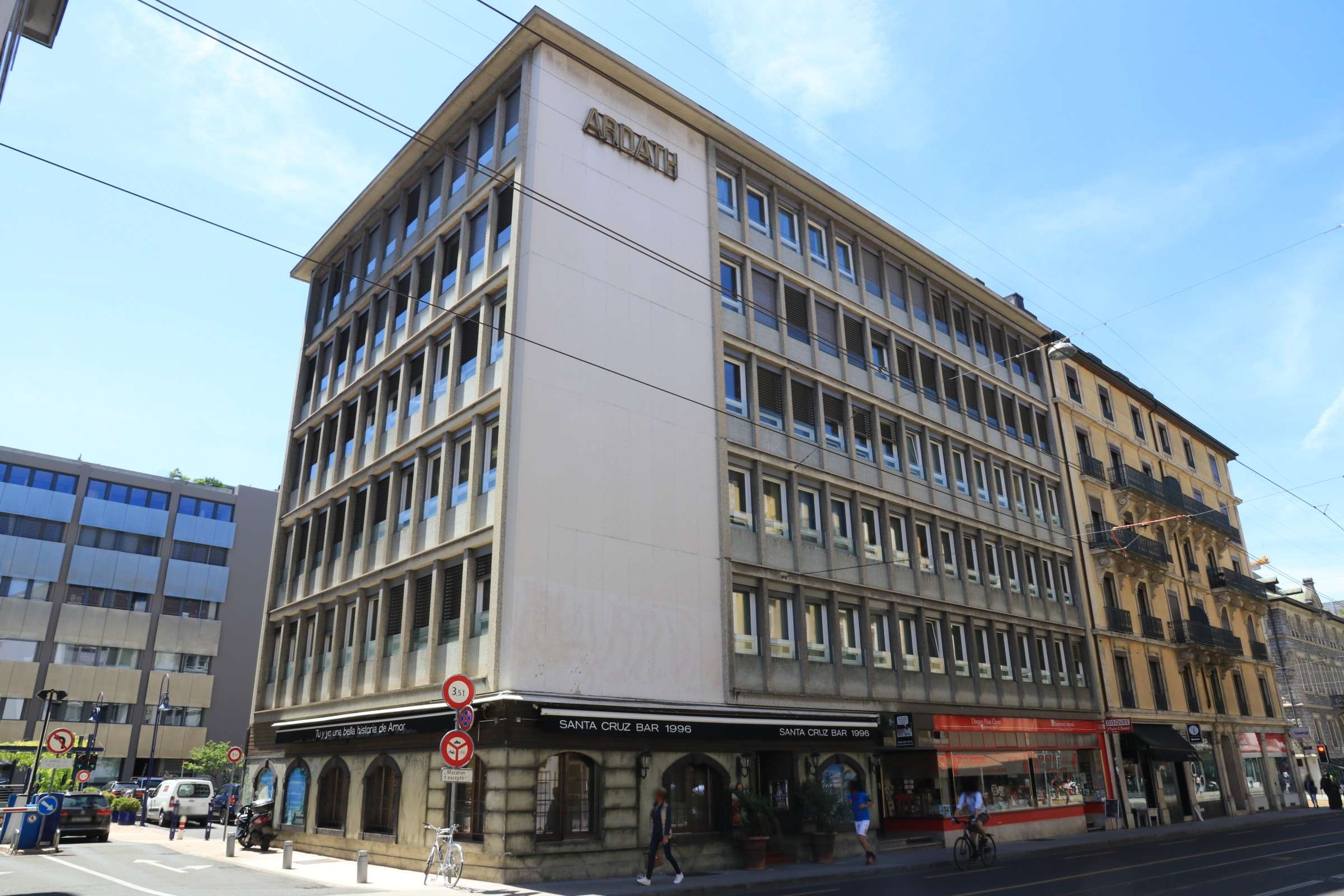 Dépôt 23m² Coulouvrenière