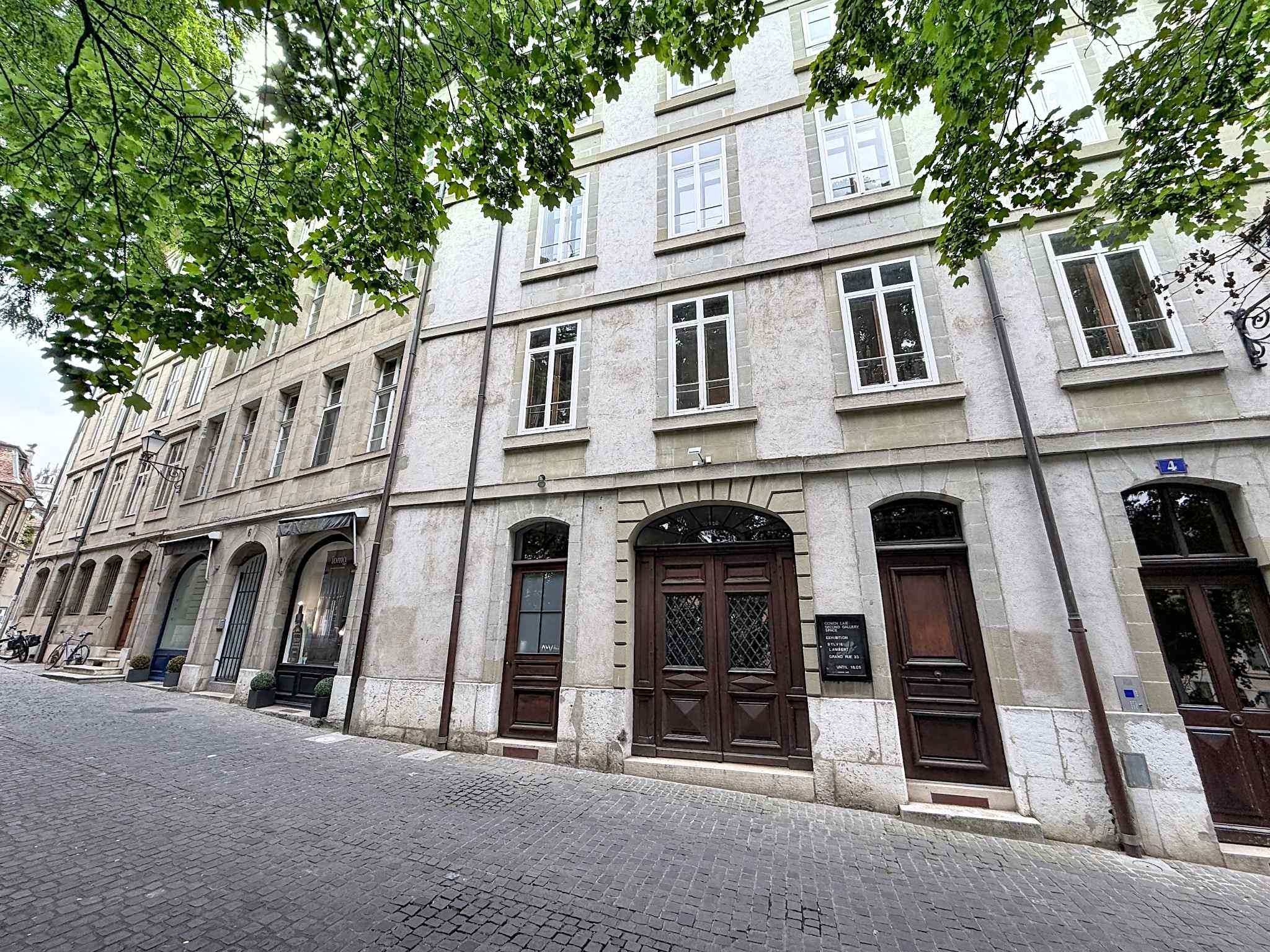 Appartement de 8 pièces en triplex avec terrasse à la Vieille-Ville
