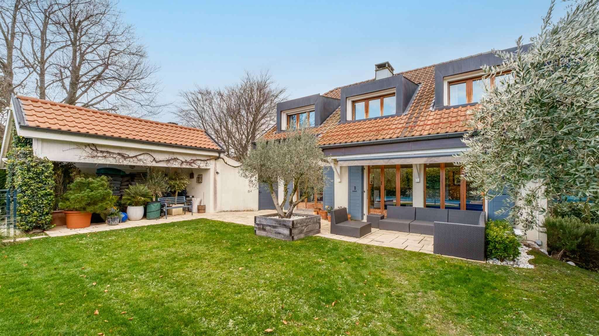 En exclusivité : Villa individuelle avec piscine à Vésenaz