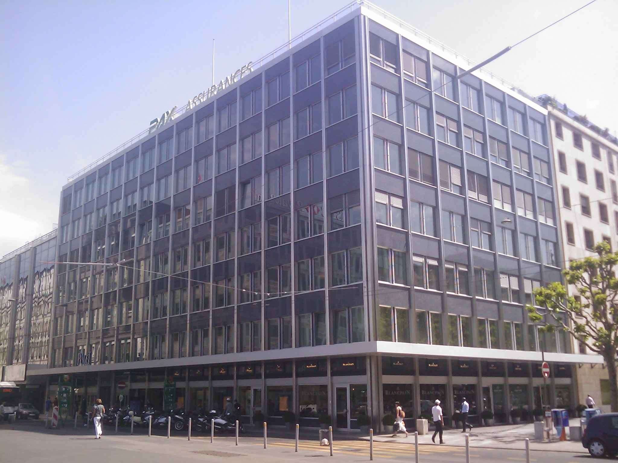 Rue du Rhône – CHF 1'100.-/m2/an - Bureaux d'environ 804m2