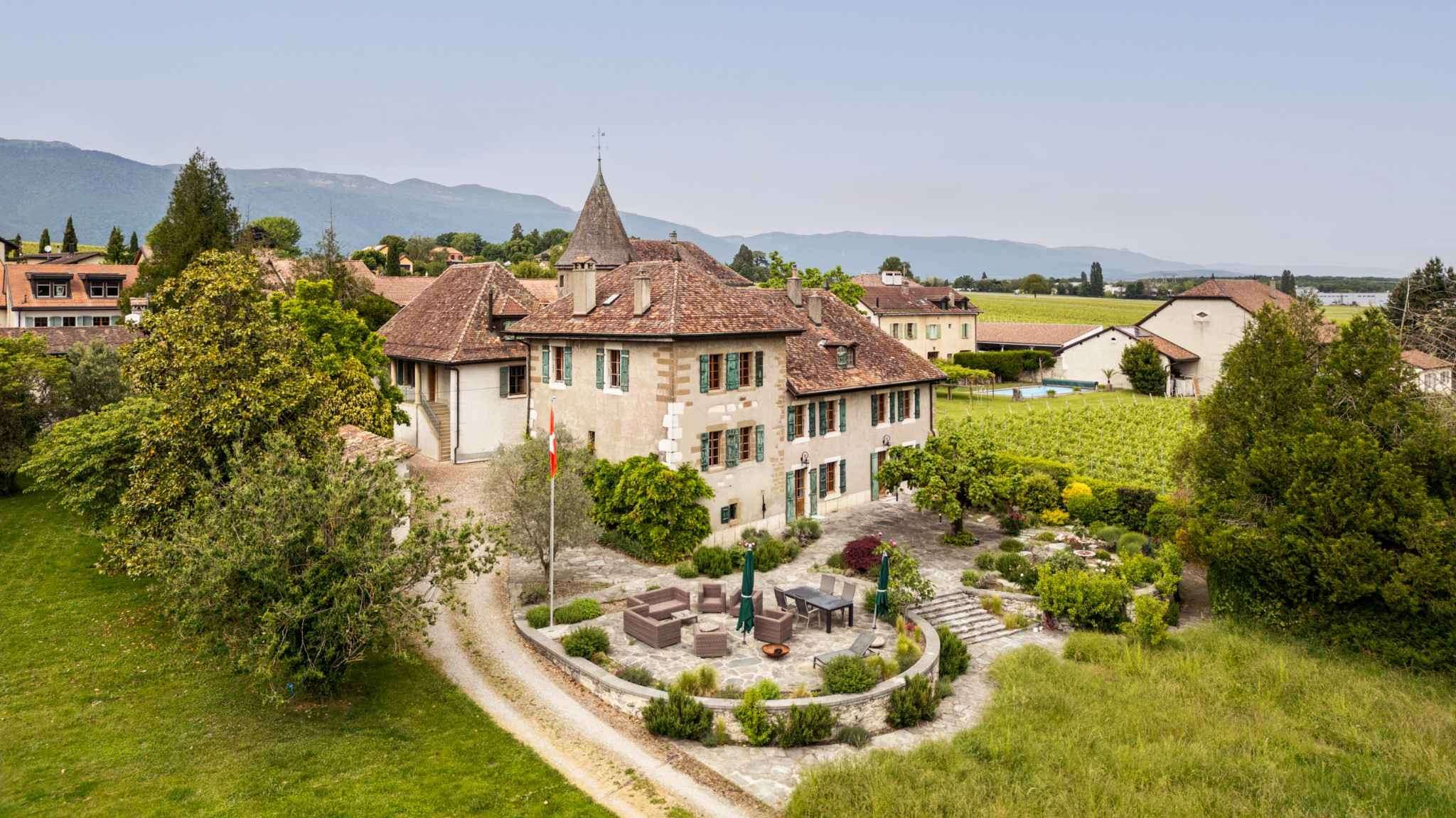 Joint Sole Agent: Le Château de Bourdigny
