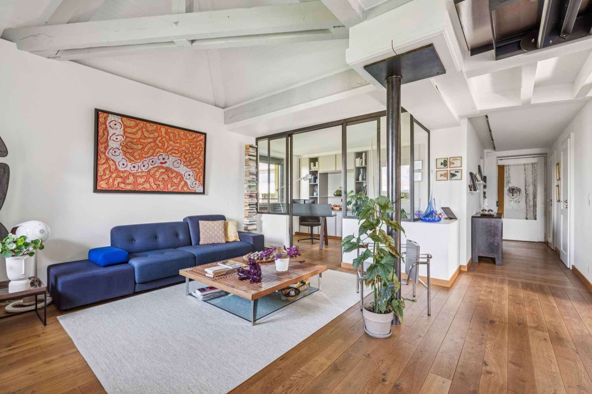 En exclusivité :                                                                                                                                            Duplex avec vue sur le Rhône