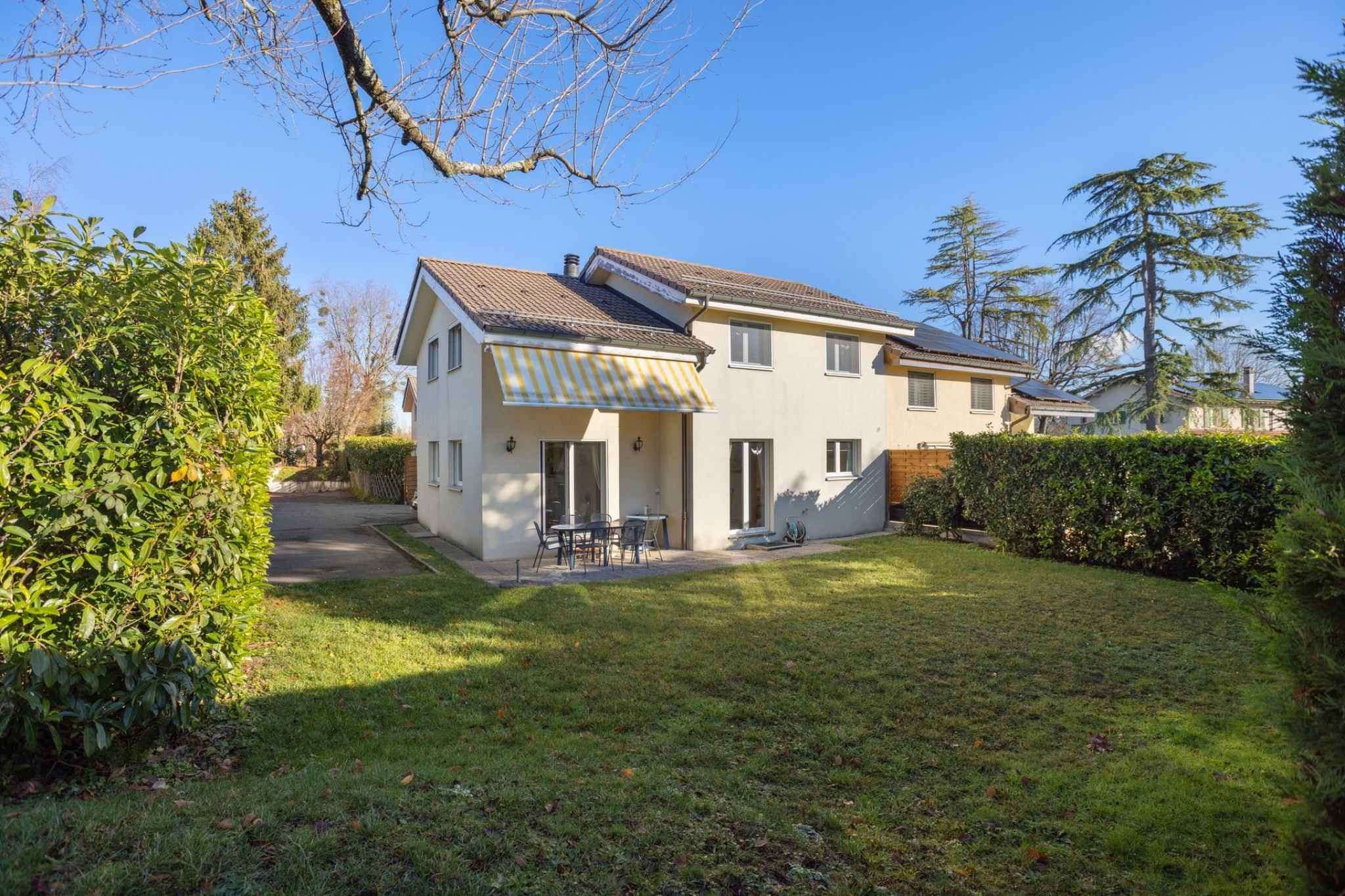 Maison avec jardin à Genthod