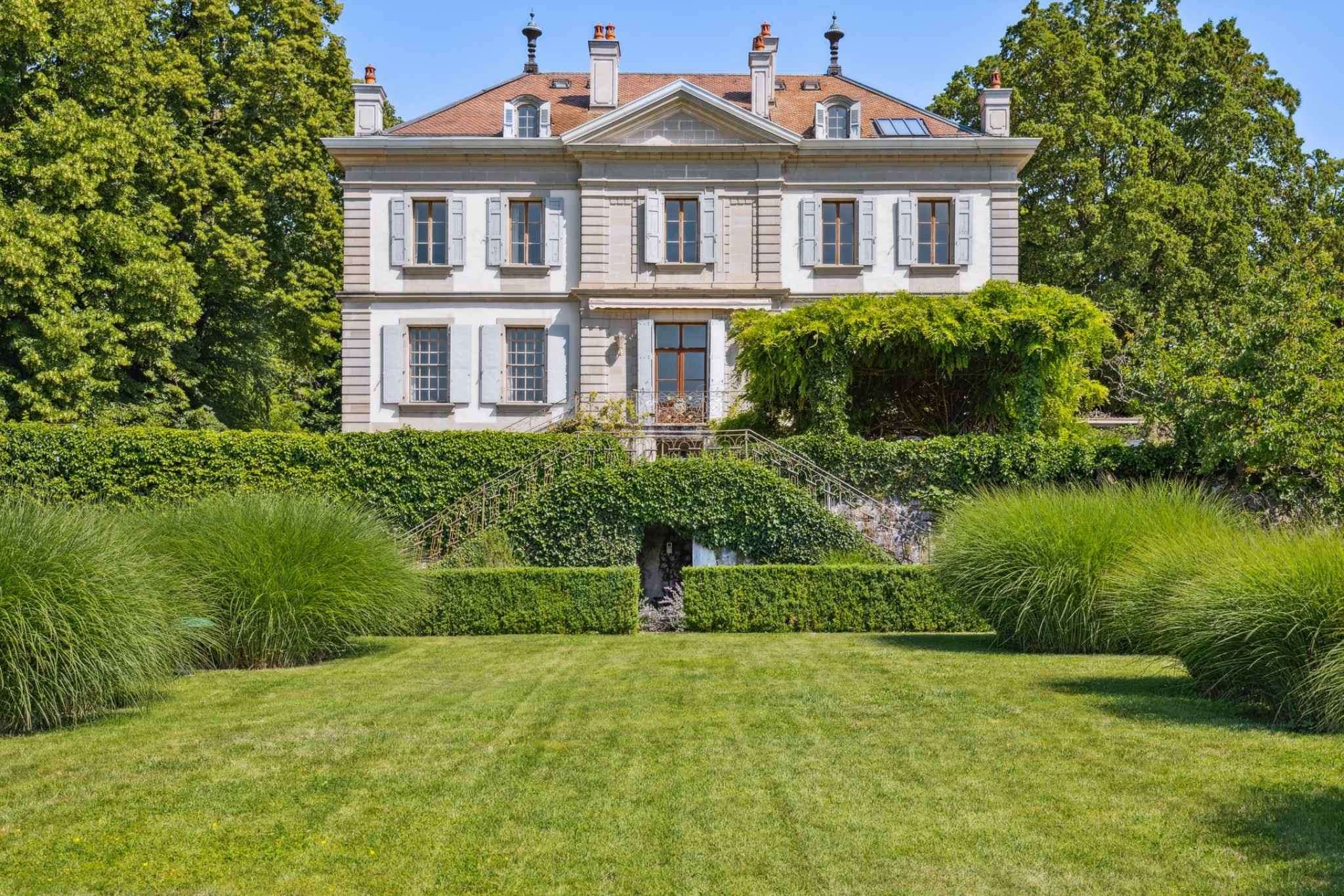 Mansion in the heart of Geneva