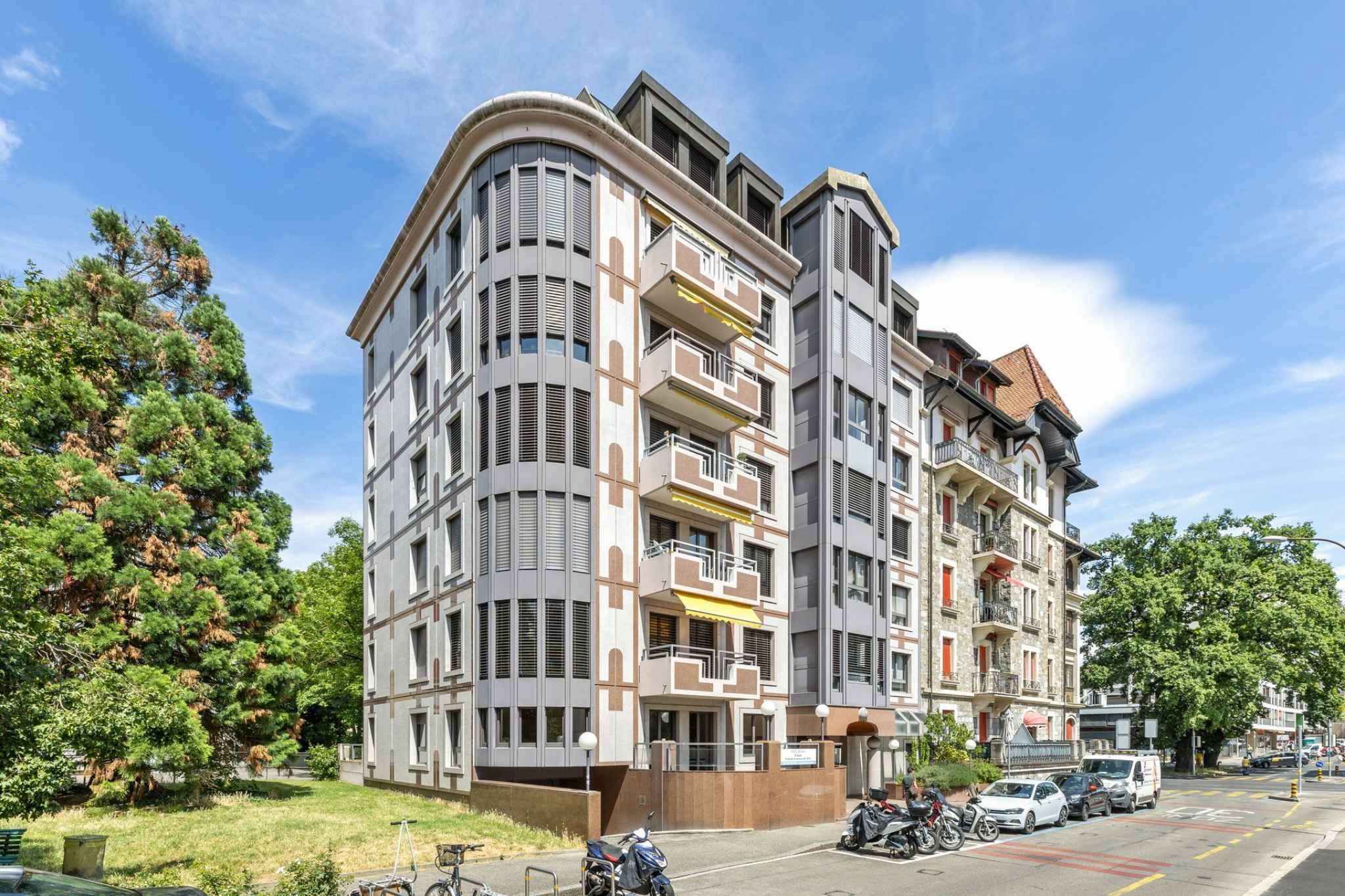 Liotard/Servette - CHF 476.-/m2/an Bureaux d'environ 52m²